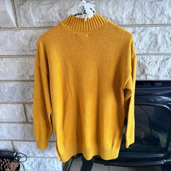LC Lauren Conrad Women's Yellow Mockneck Sweater Medium - Picture 6 of 6